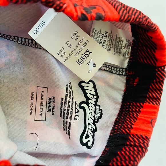 Miraculous Ladybug | Miraculous Ladybug Pajama Set Fuzzy Socks Set NWT XS - Picture 8 of 8